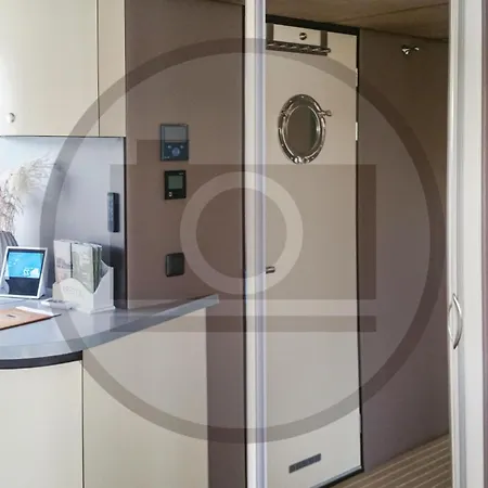 Cozy Ship In Havelsee With Kitchen Botel Milower Land