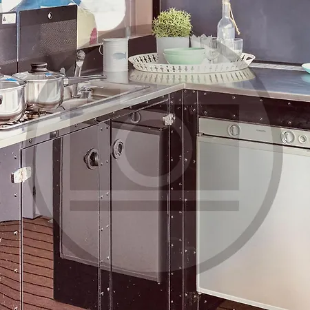 Botel Cozy Ship In Havelsee With Kitchen Milower Land