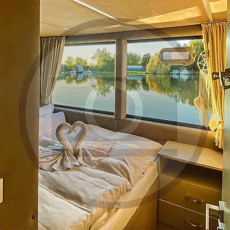 Cozy Ship In Havelsee With Kitchen *